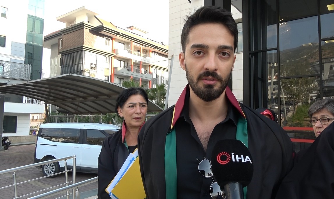 İstismarcı Öğretmene (3)