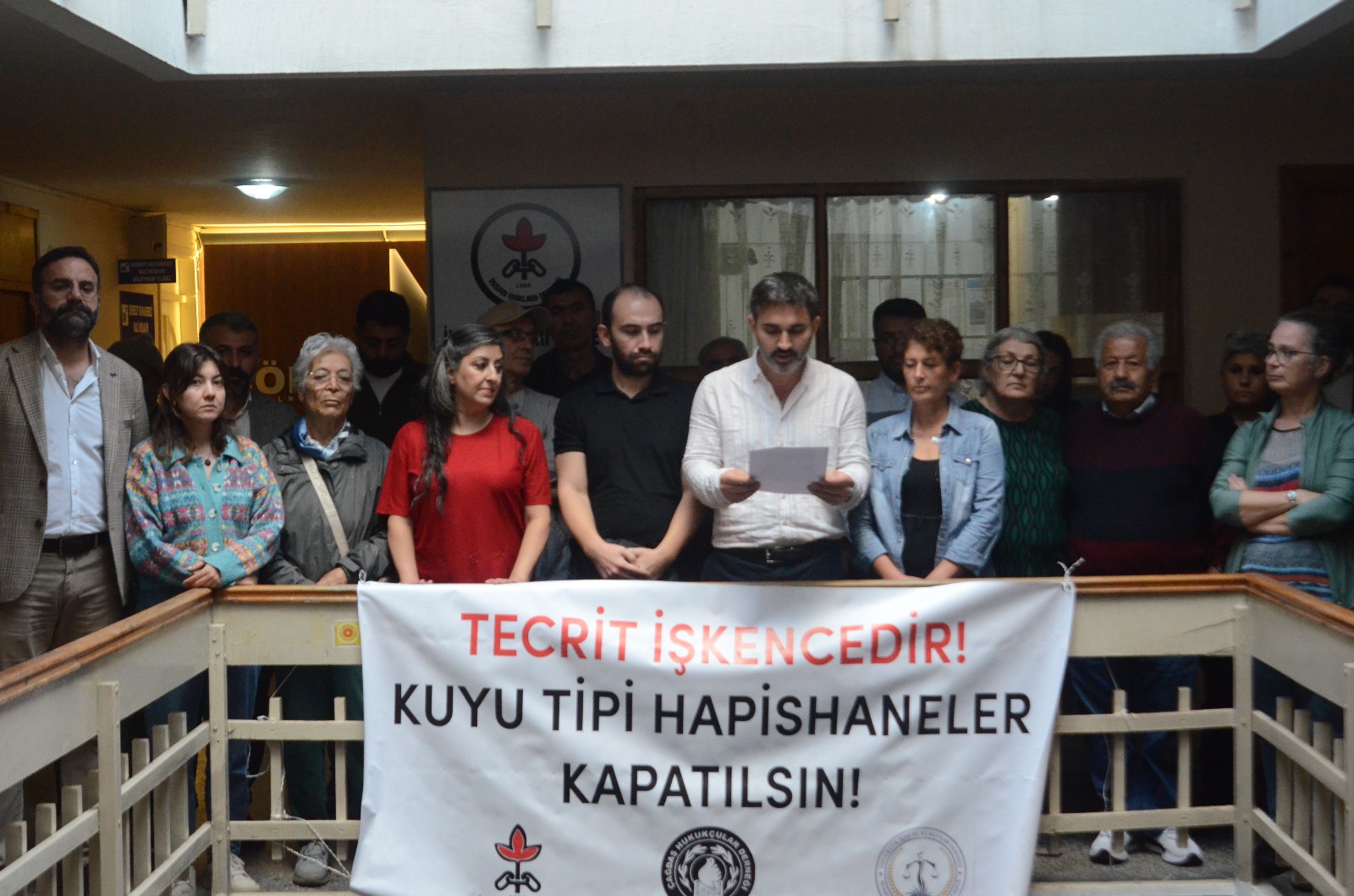 Kuyu Tipi Hapishaneler Kapatılsın (3)