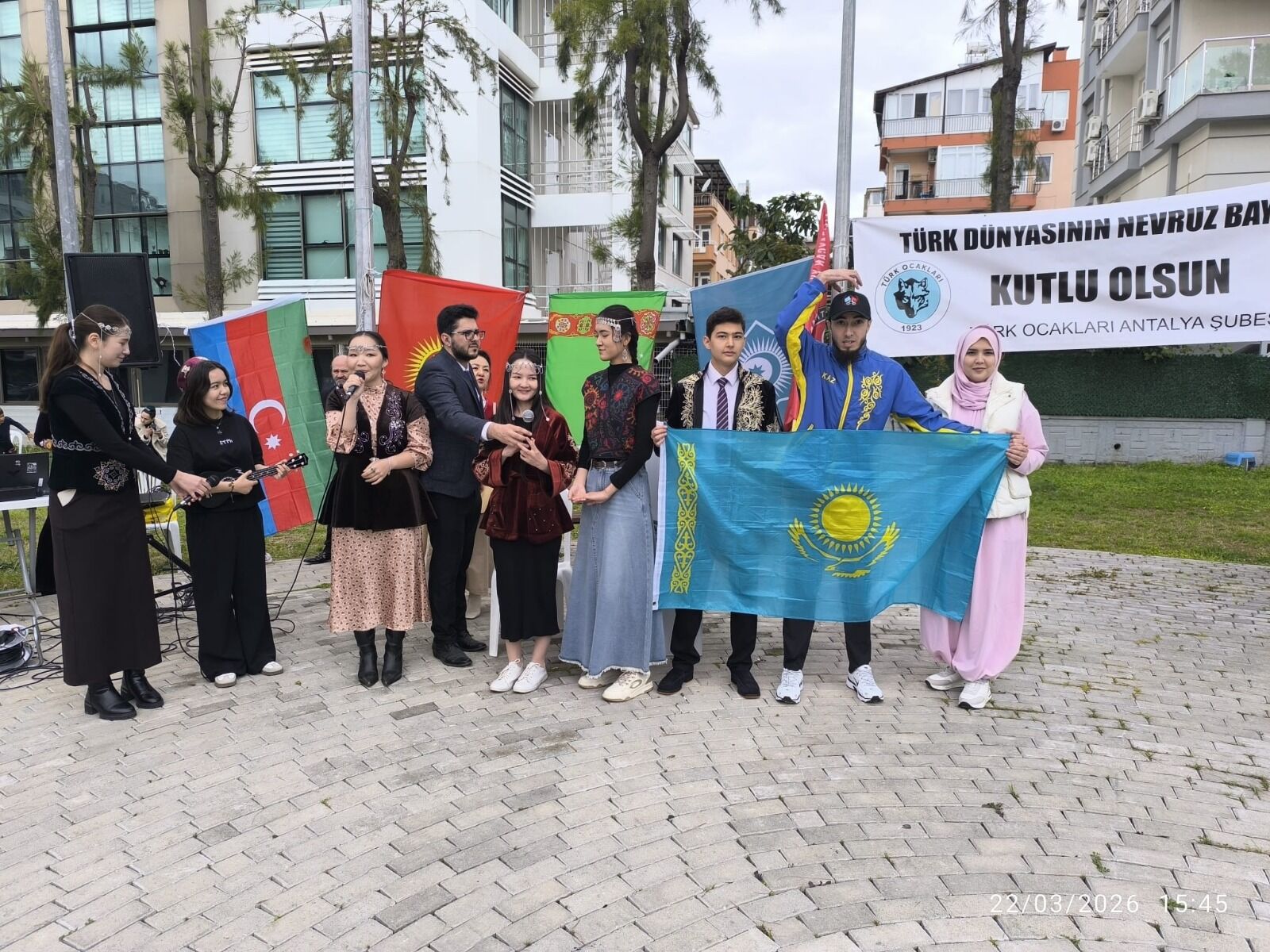 Türk Dünyası (2)-2