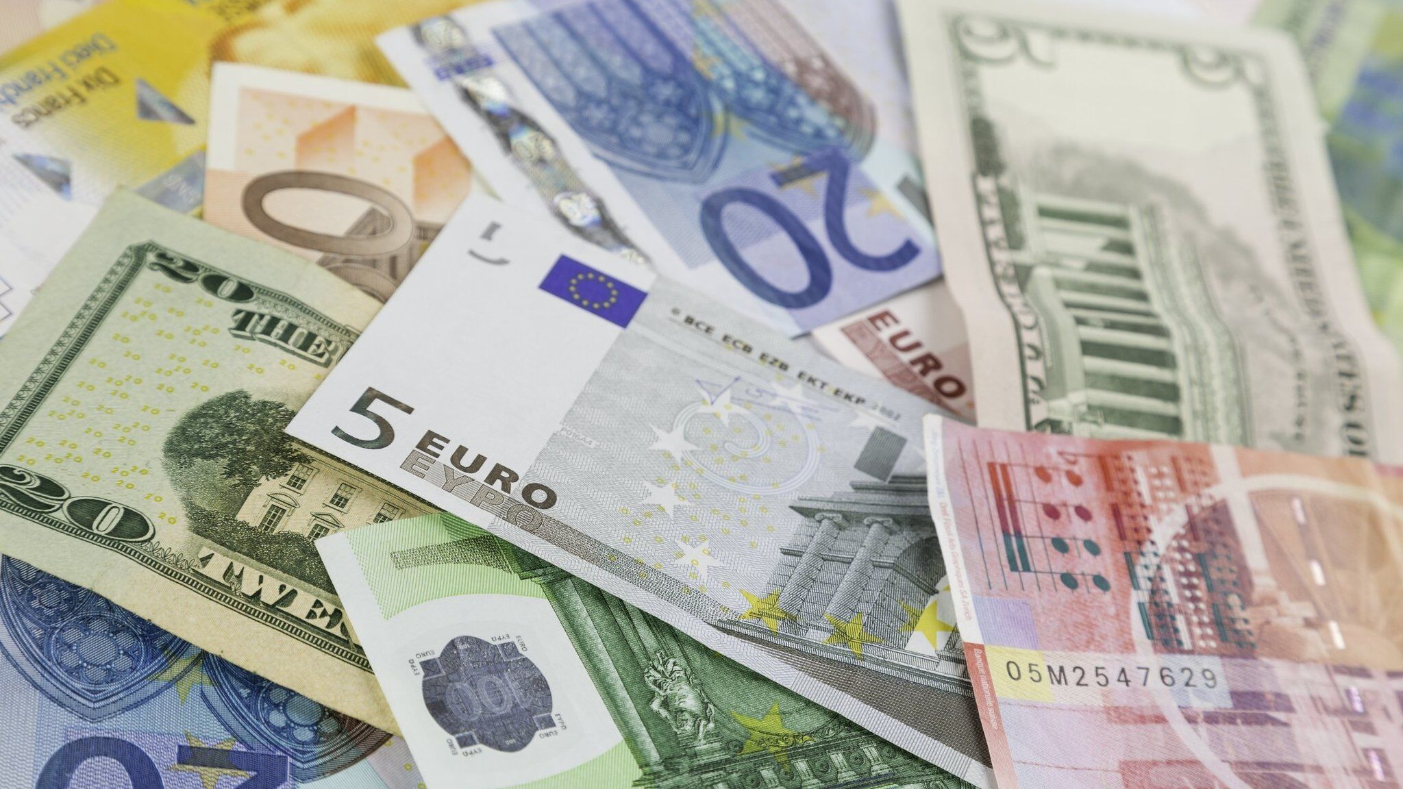 01 Dolar Tırmanıyor, Euro Peşinde! Dövizde Sert Hareket 2