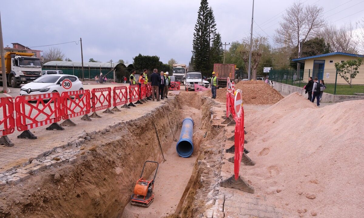 Turizm Bölgesinde (5)