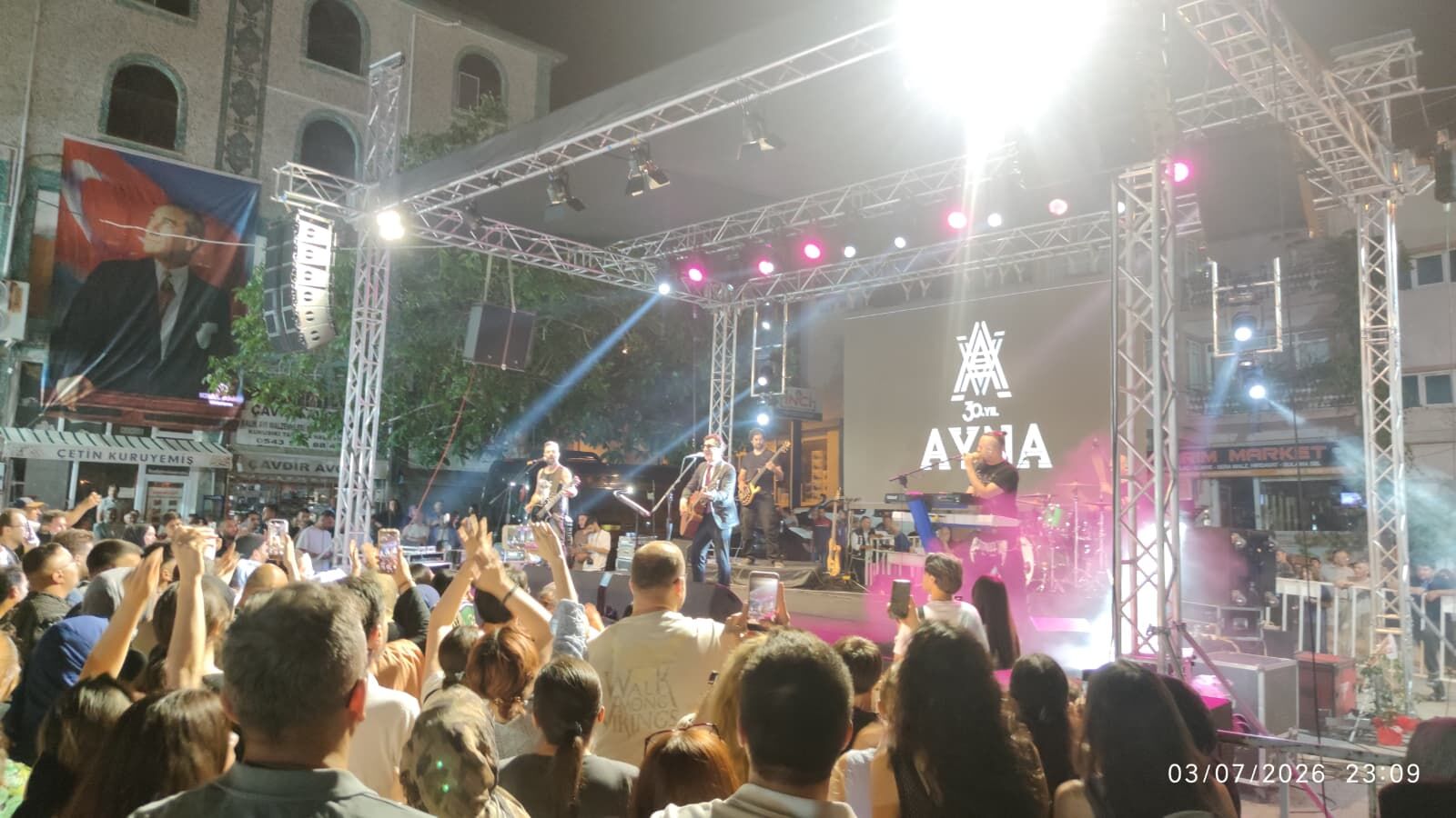 Ayna (6)