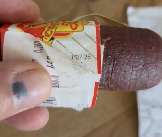 1Aw775527 02 1