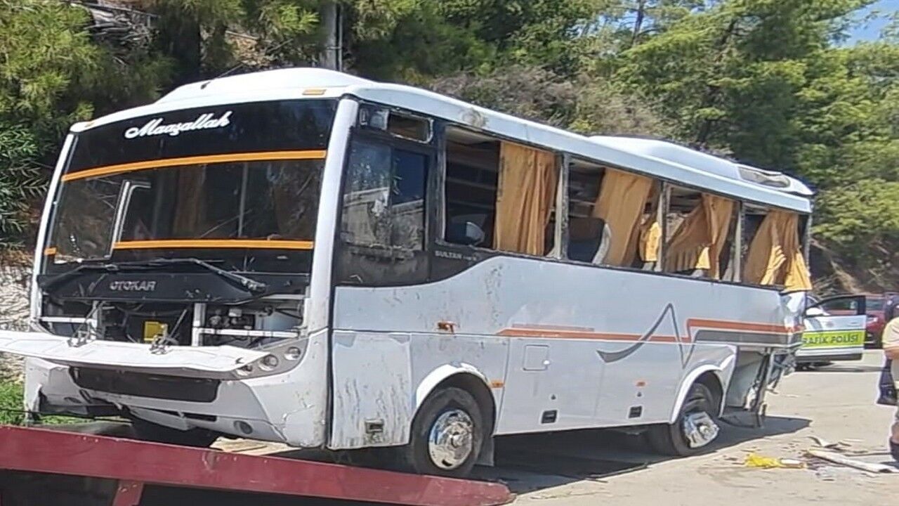 A W759246 06