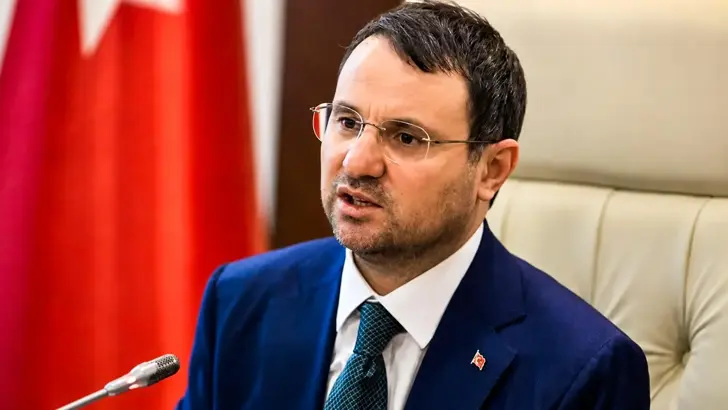 Bakan Gürlek açıkladı: Usulsüz vatandaşlık soruşturmasında 72 kişi gözaltına alındı