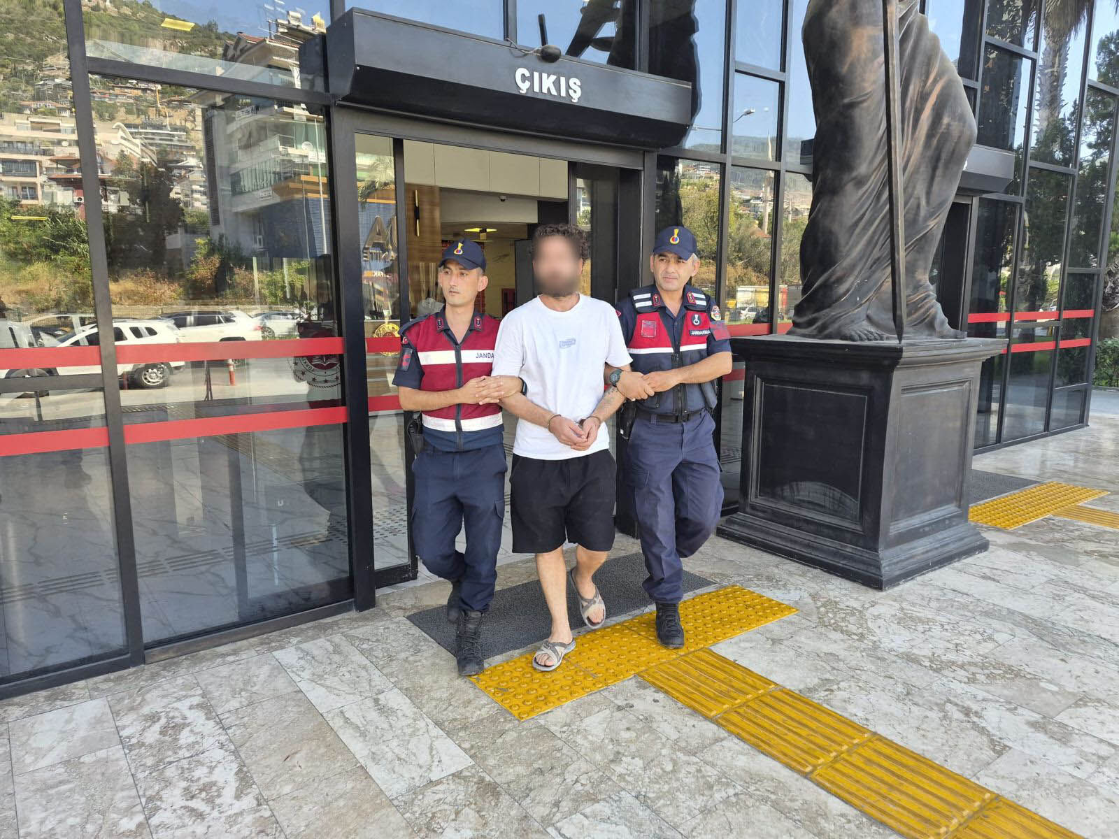 Alanya'da aranan hükümlü yakalandı