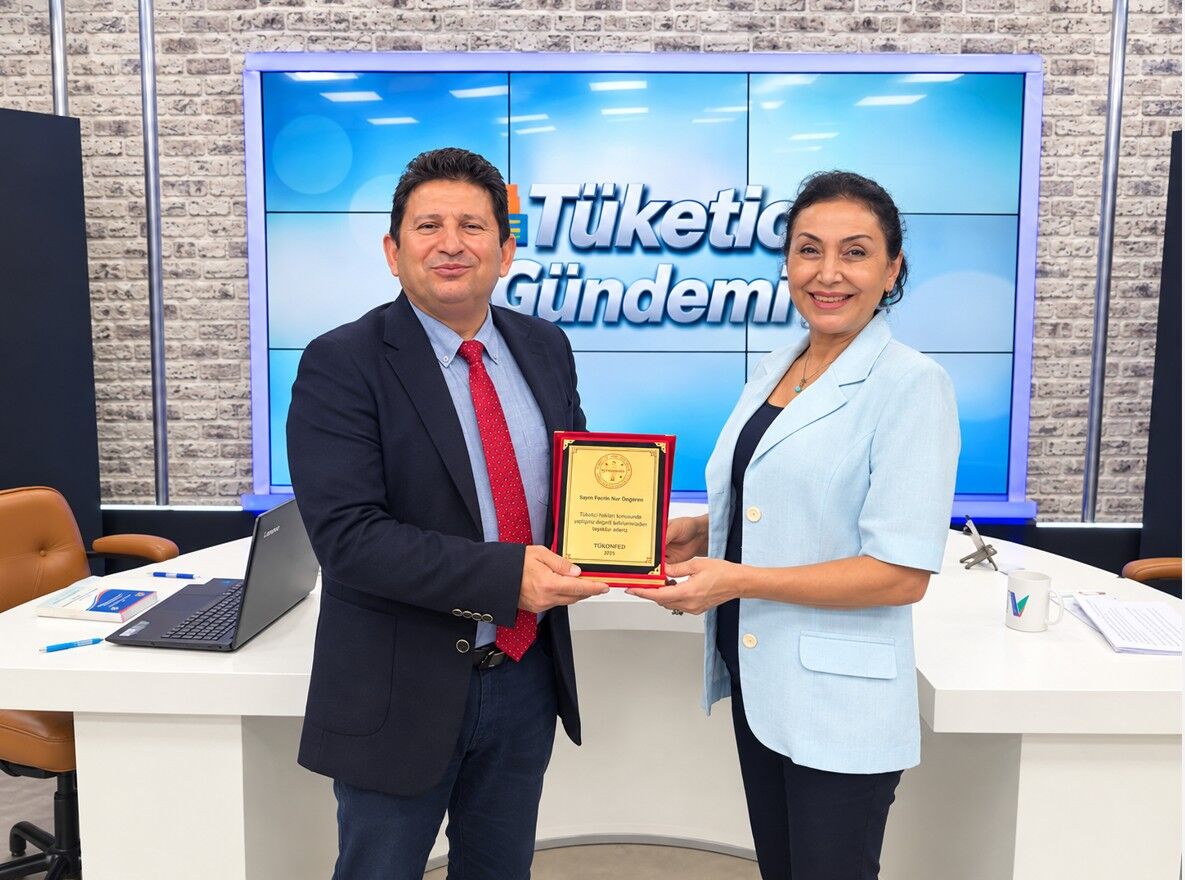 20 yıllık emeğe anlamlı vefa: Tüketicinin sesine plaket