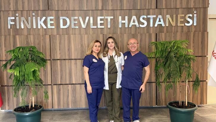 Anne ve babasının görev yaptığı hastaneye doktor olan Eylül: Küçüklüğümden beri kafama koymuştum