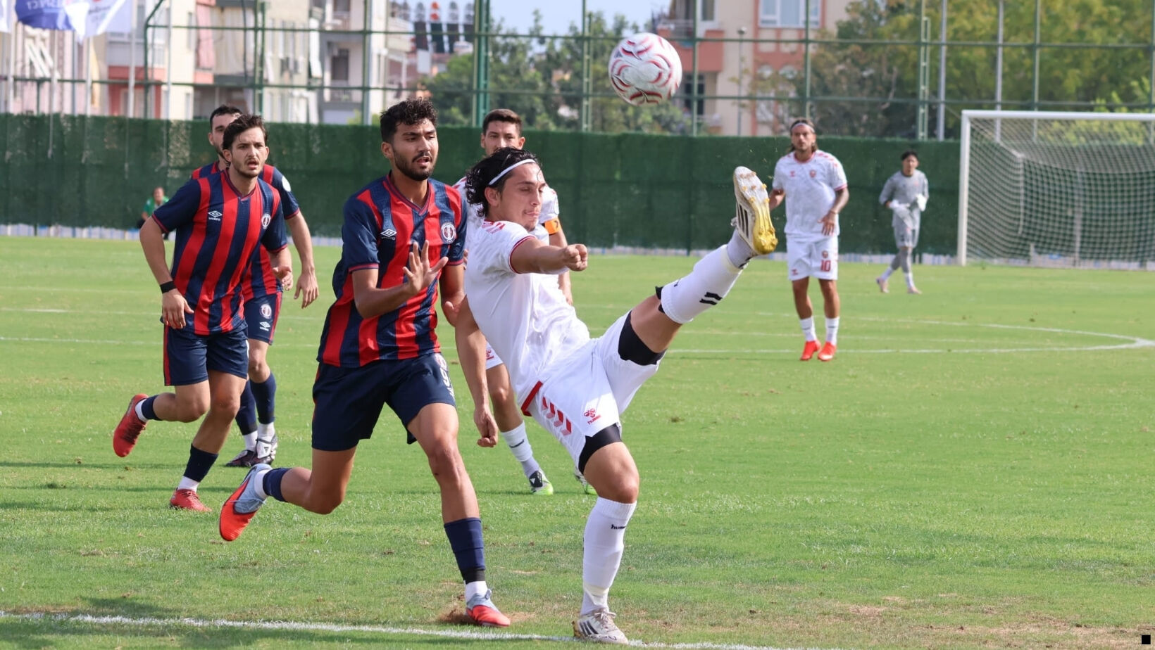 Kepezspor ile Söke 1970 Spor yenişemedi: 1-1