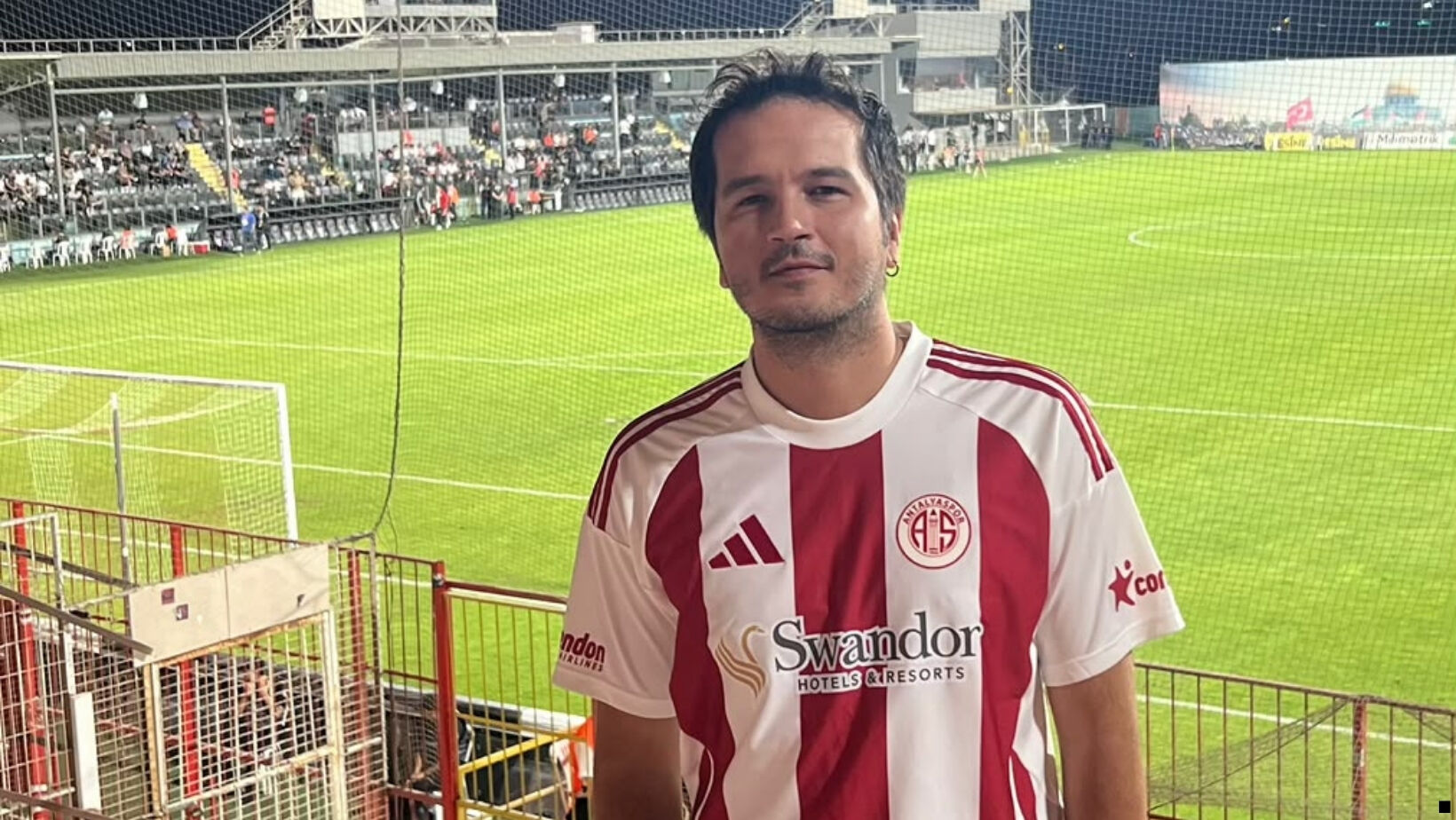 Oyuncu Metin Pıhlıs, Antalyaspor’u deplasmanda yalnız bırakmadı