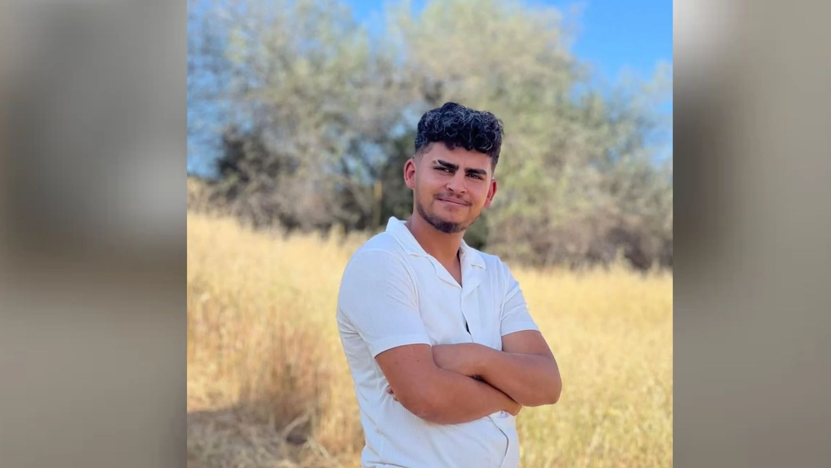 Virajı alamayan otomobil yoldan çıktı
