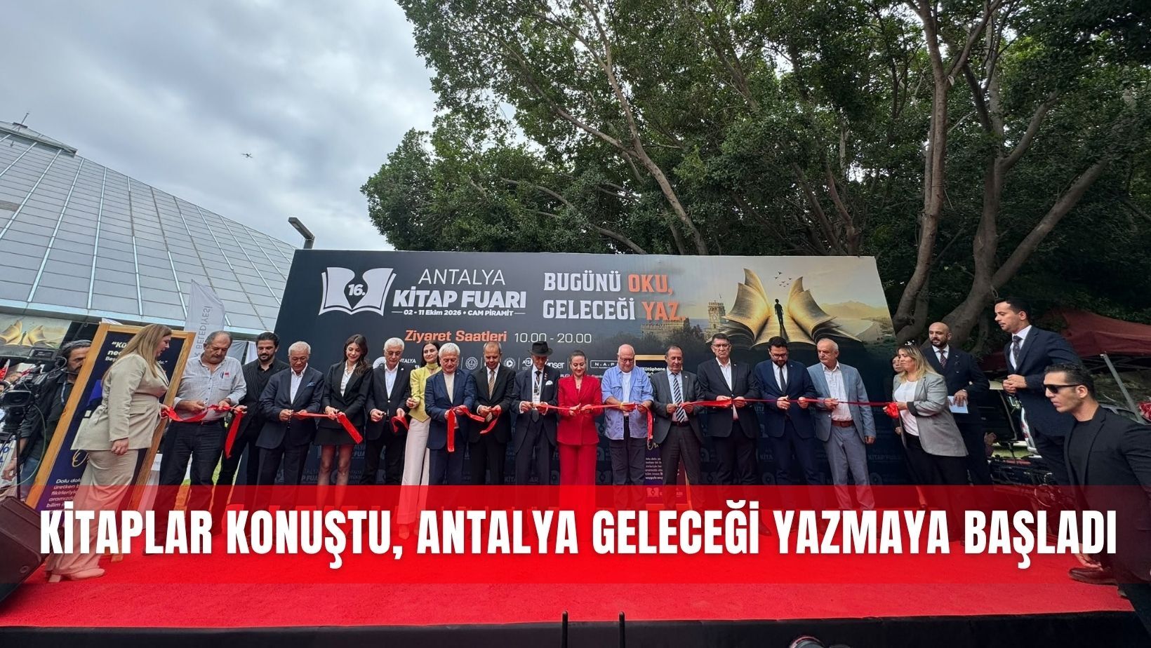 Kitaplar konuştu, Antalya geleceği yazmaya başladı