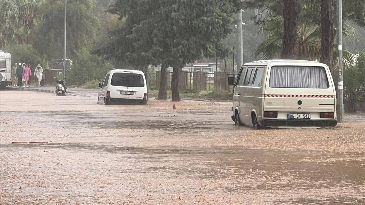 İstanbul, Kocaeli Ve Yalova’da Okullar Tatil! Antalya’da Yarın Okullar Tatil Mi, Son Durum Ne 4