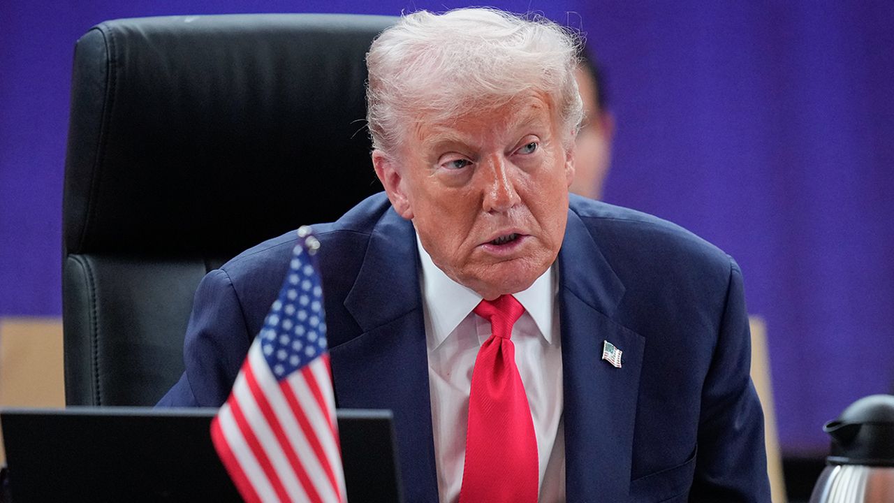 Trump: "Putin füze testleri ile uğraşmak yerine savaşı bitirmeli"