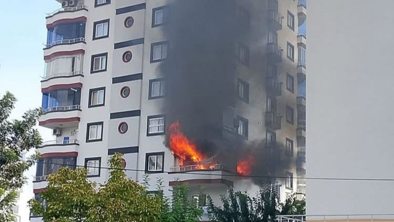 9 katlı binada yangın paniği