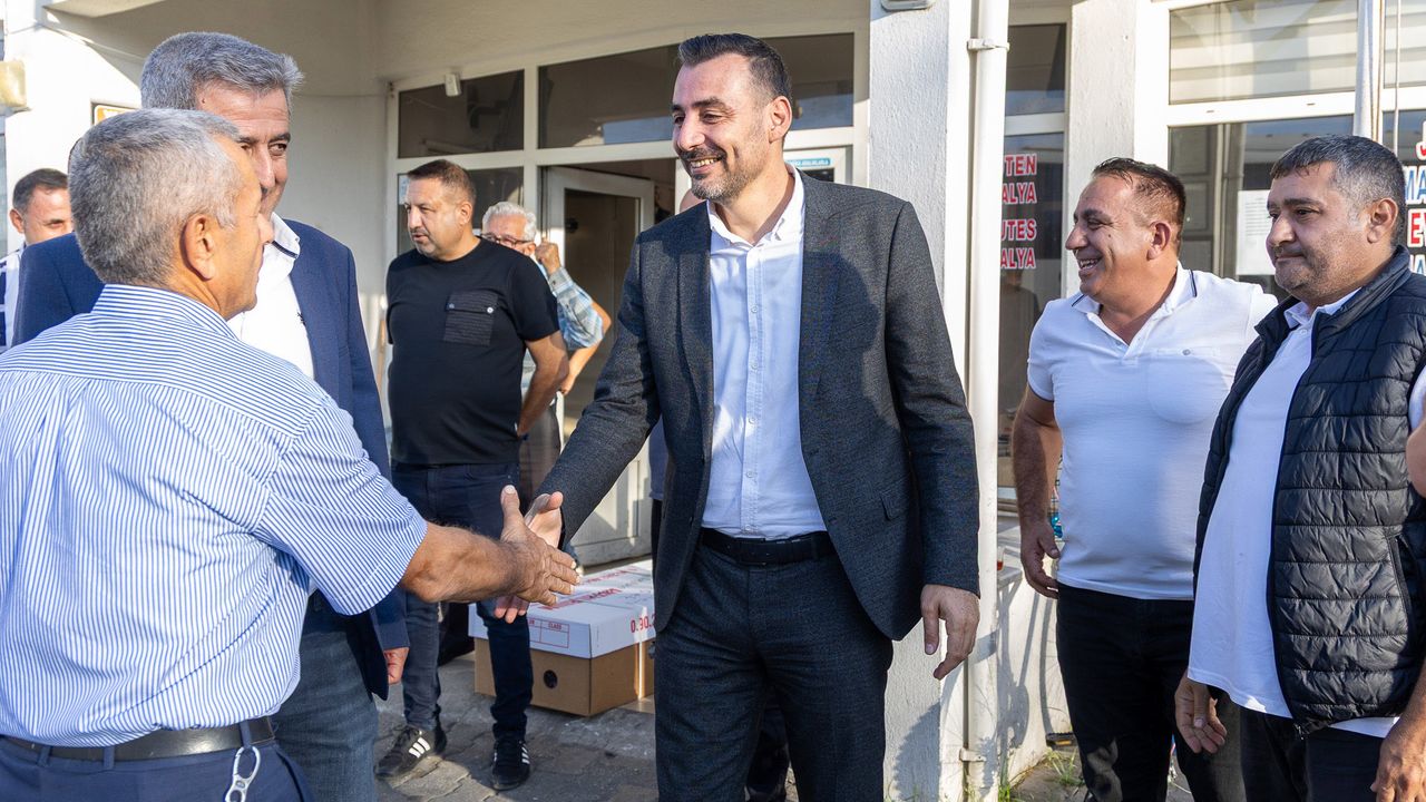 Başkan Vekili Çiçek, Doğu Garajı esnafını ziyaret etti
