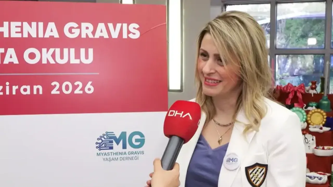 'Göz kapağı düşüklüğü Myastenia Gravis hastalığı b