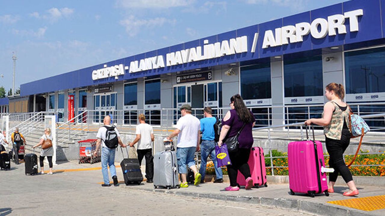Gazipaşa-Alanya Havalimanı'nda yolcu trafiği yoğun