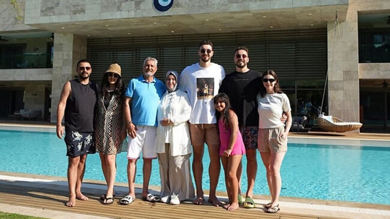 Alperen Şengün tatil için Antalya'yı seçti