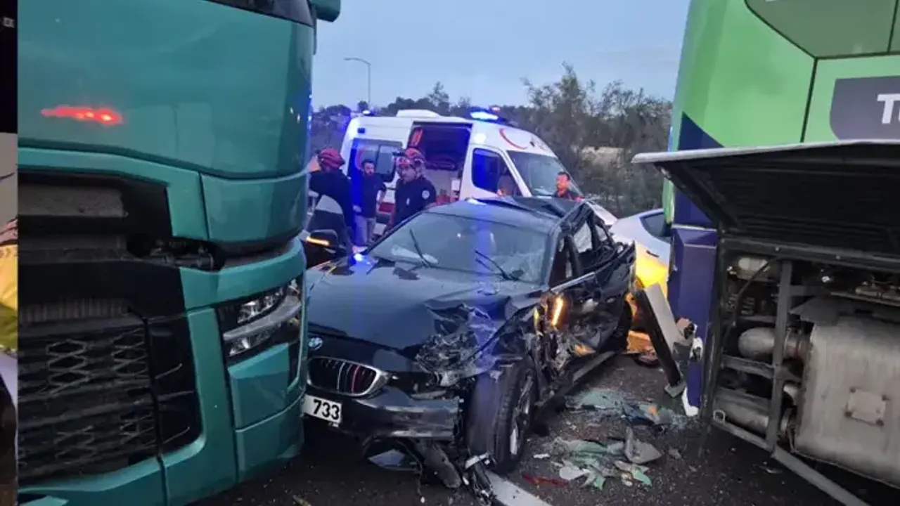 İstanbul-İzmir Otoyolu’nda zincirleme kaza: 11 yaralı!