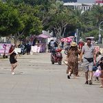 Mersin'de sıcak hava bunalttı