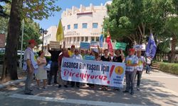'Memur ve emekli maaşları eriyor' 