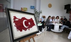 Atık koza ve deriden yapılan ürünlerin geliri 20 üniversiteli kıza burs olacak
