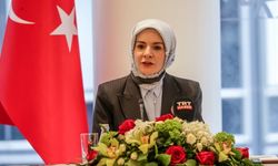 Bakan Göktaş'tan kadın mevkidaşlarına 'Anneler Günü' mektubu