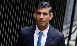 İngiltere'de Rishi Sunak, Başbakanlık ve parti liderliğinden istifa etti