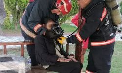 Mahsur kalan kızını kurtardı