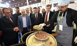 12 saatte pişirilip YÖREX'te ikram edildi