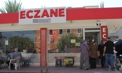 Antalya'da eczaneden hırsızlık güvenlik kamerasınca görüntülendi