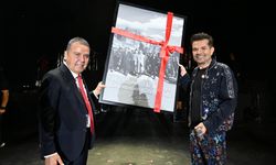Kenan Doğulu Antalya'da konser verdi