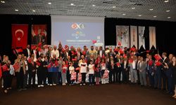 ‘Sonsuz Cumhuriyet’le ödüllerine kavuştular 