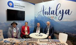 Böcek, Londra’da Antalya’yı tanıtıyor