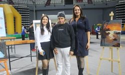 Engelleri fırça darbeleriyle yıktı