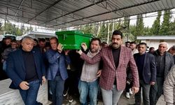Kalp krizi sonucu hayatını kaybeden fenomen '1 Milyon Mehmet' toprağa verildi