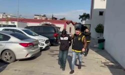 Kuyumcu soyup imitasyon ürün çalan hırsızlar polisten kaçamadı