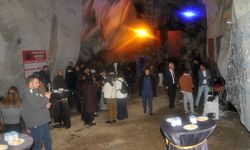 Açılış 5 milyon yıllık mağarada 