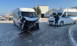 İşçi servisi kaza yaptı: 19 yaralı