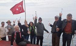 Denize mektup bıraktılar