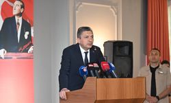 Vali Şahin: Bu kadar zor sektörde ilk 5'te olmak müthiş başarı