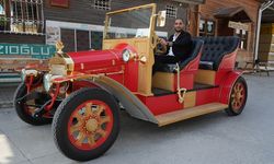 Nostalji aşığı genç 1925 model otomobilin elektriklisini yaptı