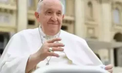 Papa Francis yaşamını yitirdi
