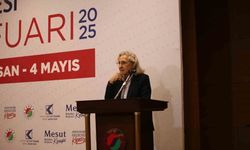Aral,okurlarıyla buluştu