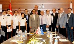 AB standartlarında ilk garsonlar