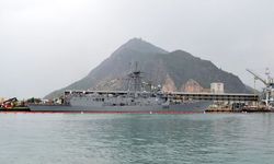 Pakistan savaş gemisi Antalya’da  