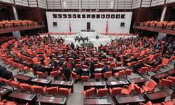 AK Parti 35 maddelik kanun teklifini TBMM Başkanlığı’na sundu