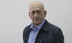 Eski İsrail Başbakanı Olmert: "İsrail'in şu an Gazze'de yaptığı şeyler bir savaş suçu"