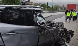 TIR'a arkadan çarpan cipin sürücüsü hafif yaralandı